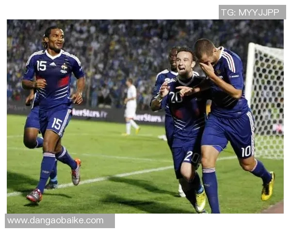 意大利与波黑激战成平局双方各取一分的精彩对决回顾